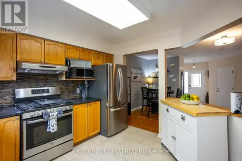 4620 Ogilvie Walk Crescent Ottawa ON K1J 1G7