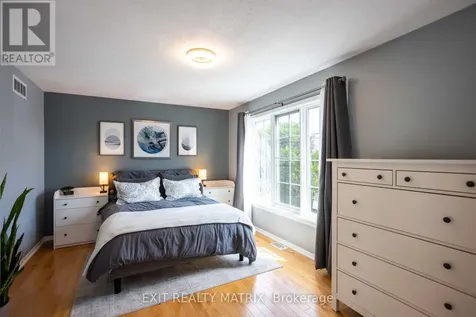 4620 Ogilvie Walk Crescent Ottawa ON K1J 1G7