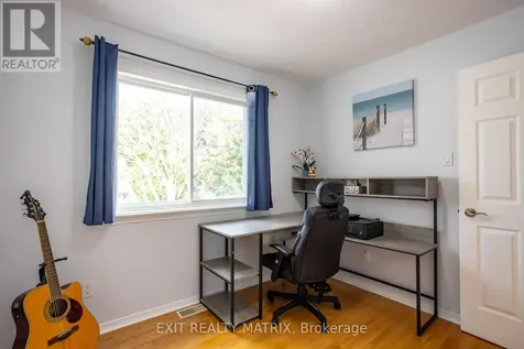 4620 Ogilvie Walk Crescent Ottawa ON K1J 1G7