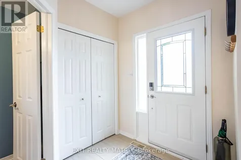 4620 Ogilvie Walk Crescent Ottawa ON K1J 1G7