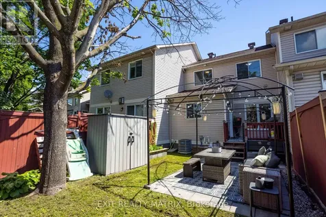 4620 Ogilvie Walk Crescent Ottawa ON K1J 1G7