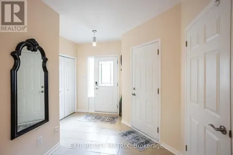 4620 Ogilvie Walk Crescent Ottawa ON K1J 1G7