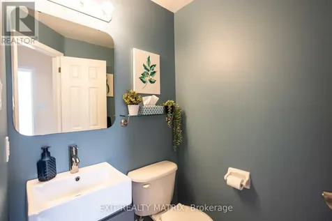 4620 Ogilvie Walk Crescent Ottawa ON K1J 1G7