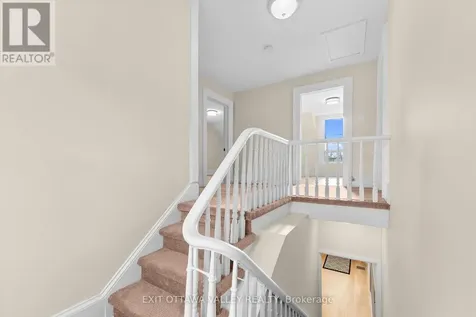 164 Maple Avenue Pembroke ON K8A 1L2