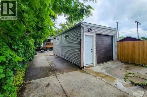 58 East 22nd Street Hamilton ON L8V 2V3