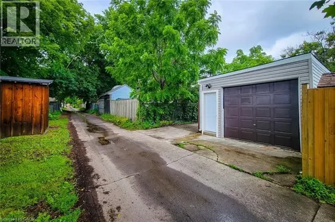 58 East 22nd Street Hamilton ON L8V 2V3