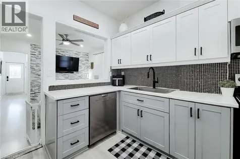 58 East 22nd Street Hamilton ON L8V 2V3