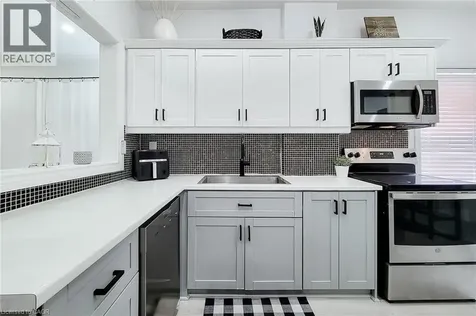 58 East 22nd Street Hamilton ON L8V 2V3