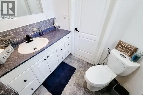 58 East 22nd Street Hamilton ON L8V 2V3
