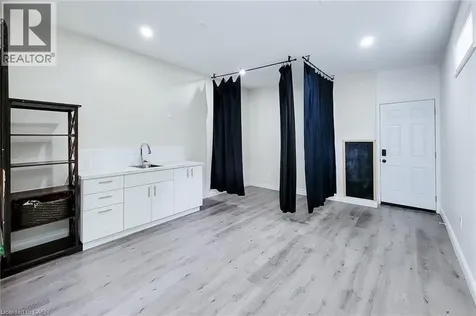58 East 22nd Street Hamilton ON L8V 2V3