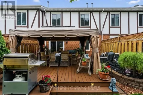 1793 Axminster Court Ottawa ON K1C 1Z5