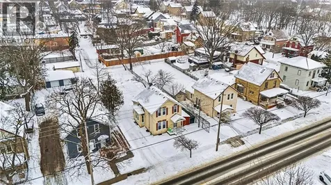 86 Courtland Avenue East Kitchener ON N2G 2T8