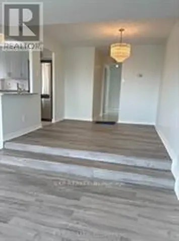 1081 Ambleside Drive East Ottawa ON K2B 8C8