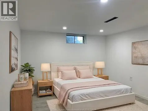 3425 Rankin Windsor ON N9E 3C4