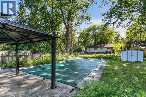 3425 Rankin Windsor ON N9E 3C4