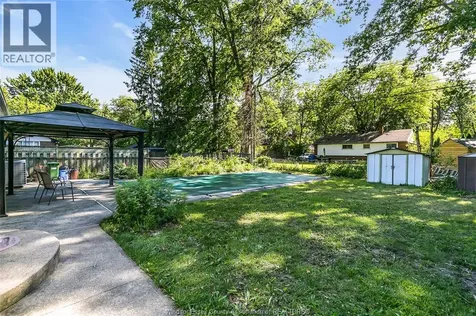 3425 Rankin Windsor ON N9E 3C4