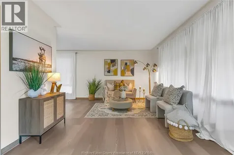 3425 Rankin Windsor ON N9E 3C4