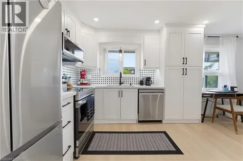 138 Blackhorne Drive Kitchener ON N2E 1Z3