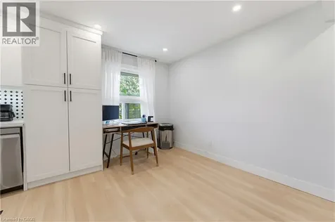 138 Blackhorne Drive Kitchener ON N2E 1Z3