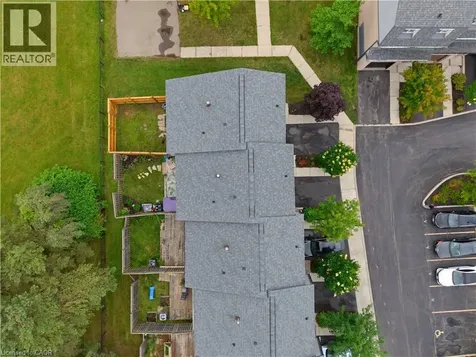 138 Blackhorne Drive Kitchener ON N2E 1Z3
