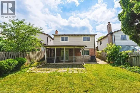 11 Drakes Drive Hamilton ON L8E 4G4