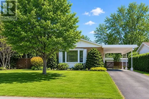 49 Country Lane Ottawa ON K2L 1H9