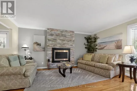 49 Country Lane Ottawa ON K2L 1H9
