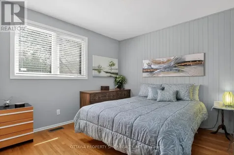 49 Country Lane Ottawa ON K2L 1H9