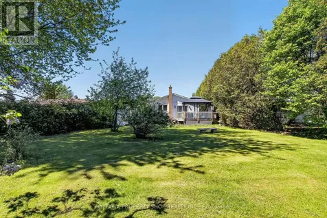 49 Country Lane Ottawa ON K2L 1H9