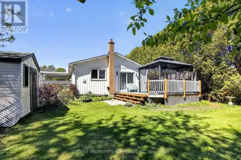 49 Country Lane Ottawa ON K2L 1H9