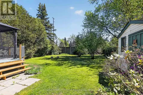 49 Country Lane Ottawa ON K2L 1H9