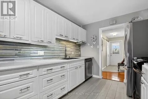 49 Country Lane Ottawa ON K2L 1H9
