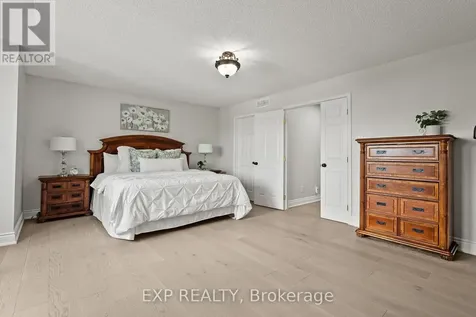 112 Redcliff Avenue Ottawa ON K2J 5J7