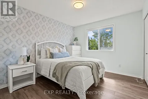 112 Redcliff Avenue Ottawa ON K2J 5J7
