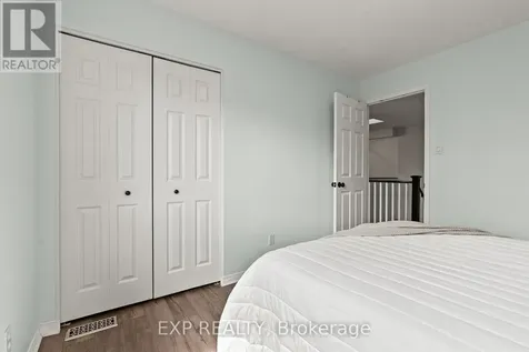 112 Redcliff Avenue Ottawa ON K2J 5J7