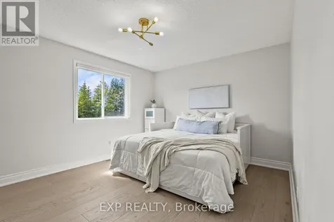 112 Redcliff Avenue Ottawa ON K2J 5J7