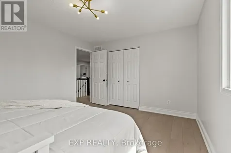 112 Redcliff Avenue Ottawa ON K2J 5J7