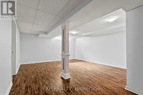 112 Redcliff Avenue Ottawa ON K2J 5J7