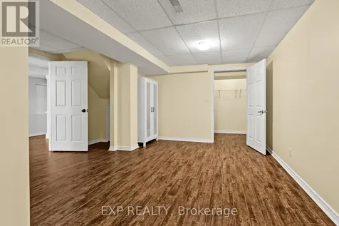 112 Redcliff Avenue Ottawa ON K2J 5J7