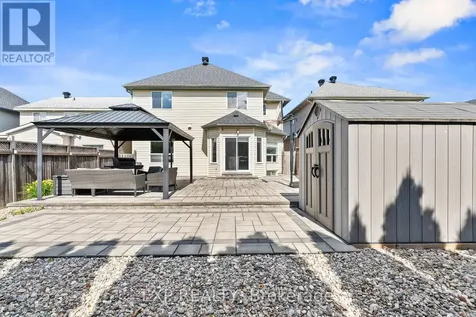112 Redcliff Avenue Ottawa ON K2J 5J7
