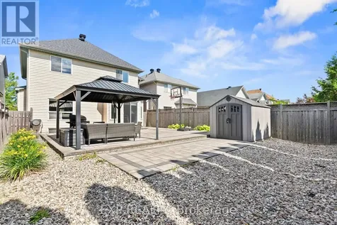 112 Redcliff Avenue Ottawa ON K2J 5J7