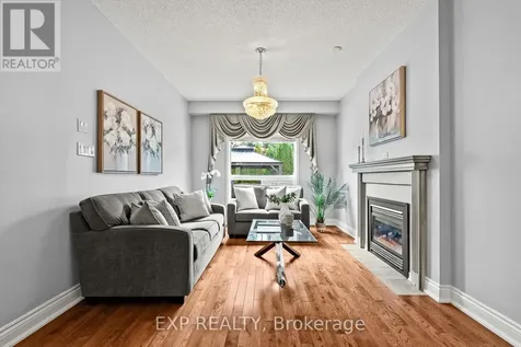 112 Redcliff Avenue Ottawa ON K2J 5J7