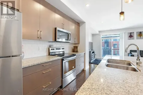 554 Labrador Crescent Ottawa ON K1T 0R4