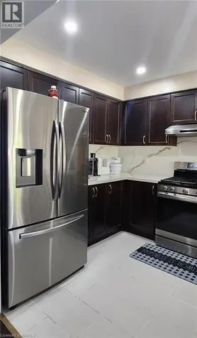 152 Thomas Avenue Brantford ON N3S 0C8