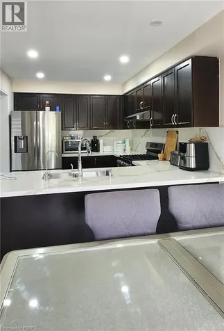 152 Thomas Avenue Brantford ON N3S 0C8
