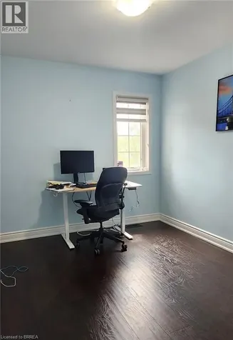 152 Thomas Avenue Brantford ON N3S 0C8
