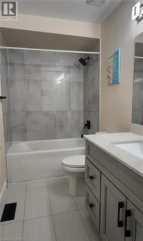 152 Thomas Avenue Brantford ON N3S 0C8