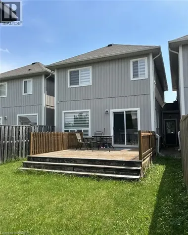 152 Thomas Avenue Brantford ON N3S 0C8