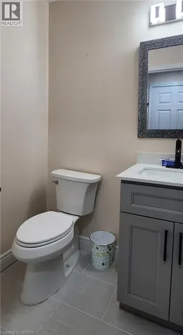 152 Thomas Avenue Brantford ON N3S 0C8