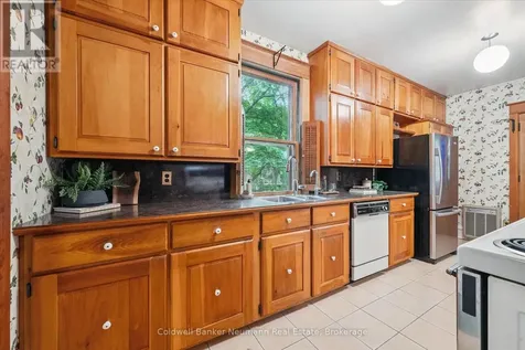 53 Hillcrest Drive Guelph (st. George's) ON N1E 4W8